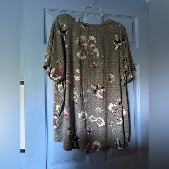 Warehouse one tee - Picture 2 of 3